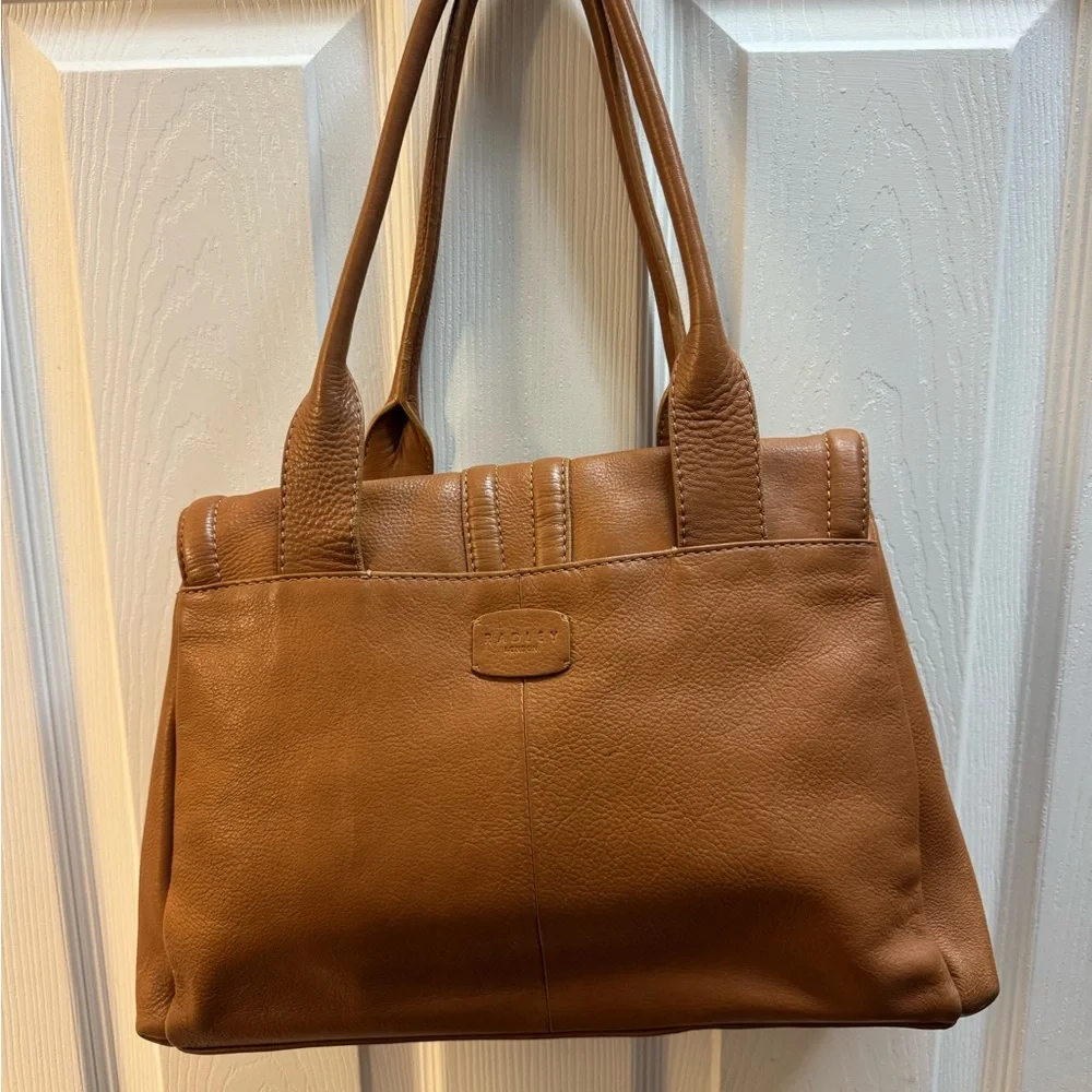 Elegant Radley London Tan Leather Handbag - Picture 2 of 7